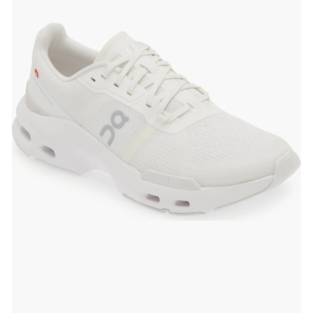 ON Cloudpulse Training Shoe size 7